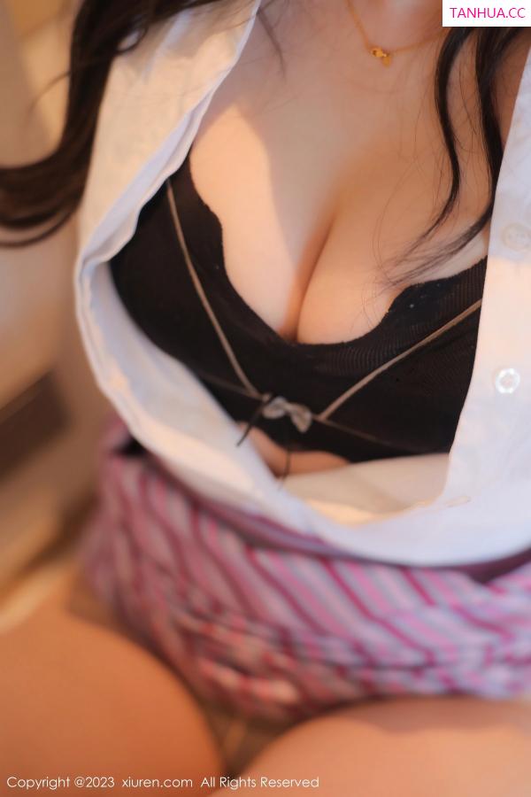 卡卡酱  [XiuRen]高清写真图 2023.05.16 No.6741 卡卡酱 空姐制服第20张图片